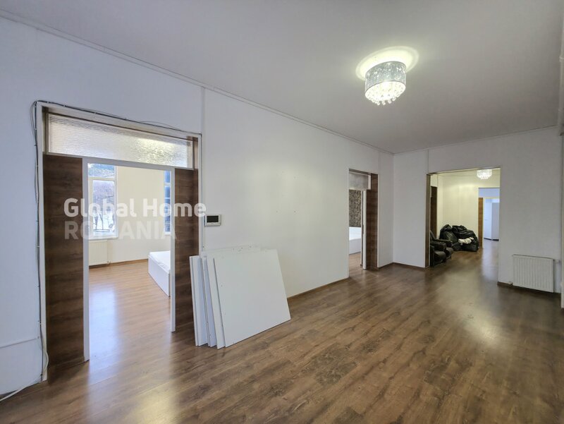 Unirii   Regina Maria 210 mp etaj vila  6 camere  acces propriu