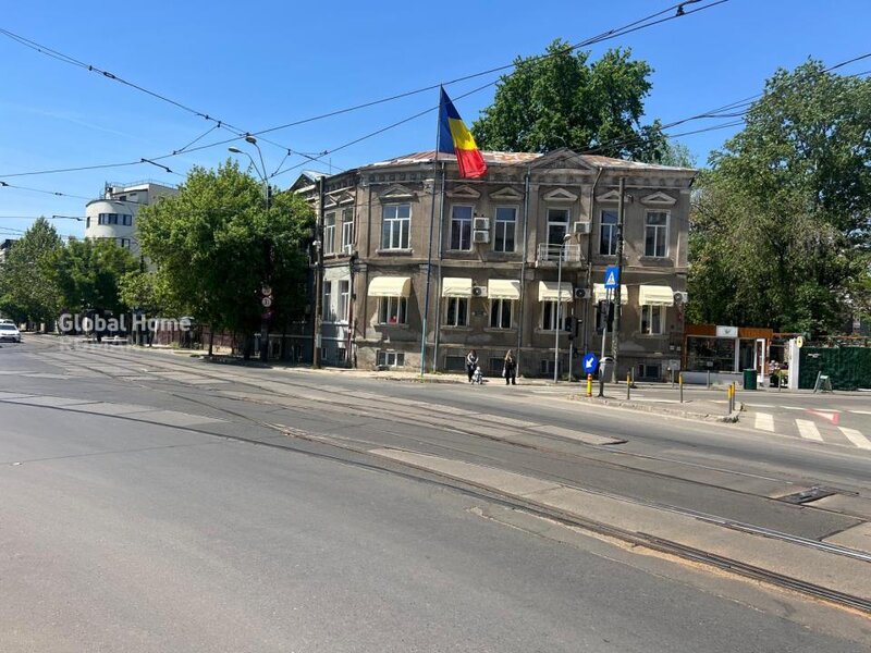 Unirii   Regina Maria 210 mp etaj vila  6 camere  acces propriu